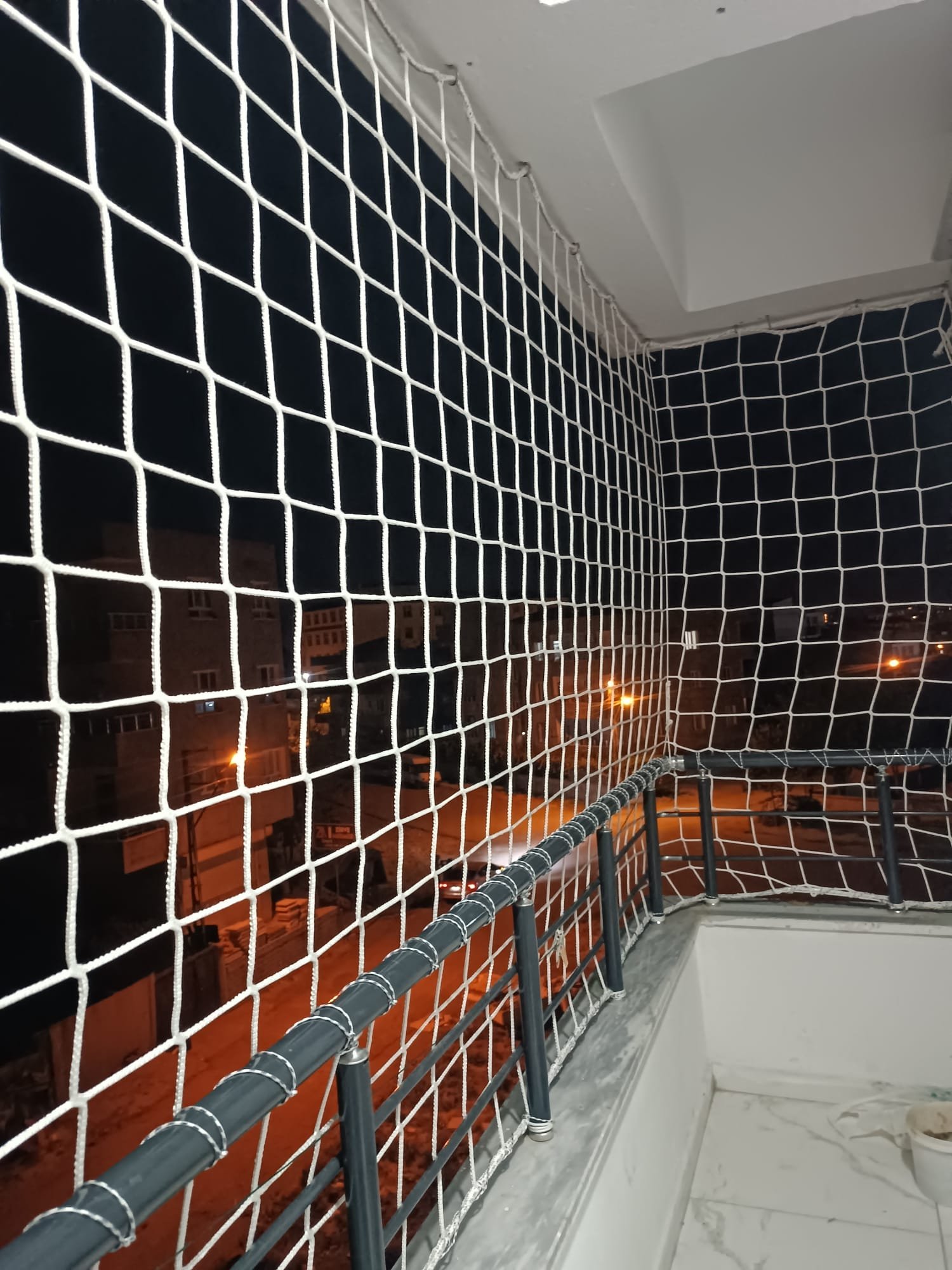 Balkon File Montajı